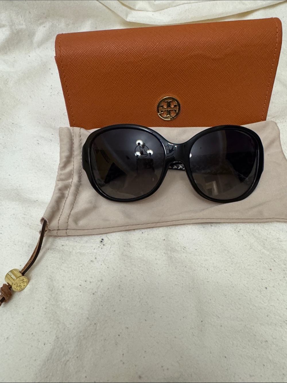 Tory Burch Oversized Women's Sunglasses - Black - Picture 8 of 11